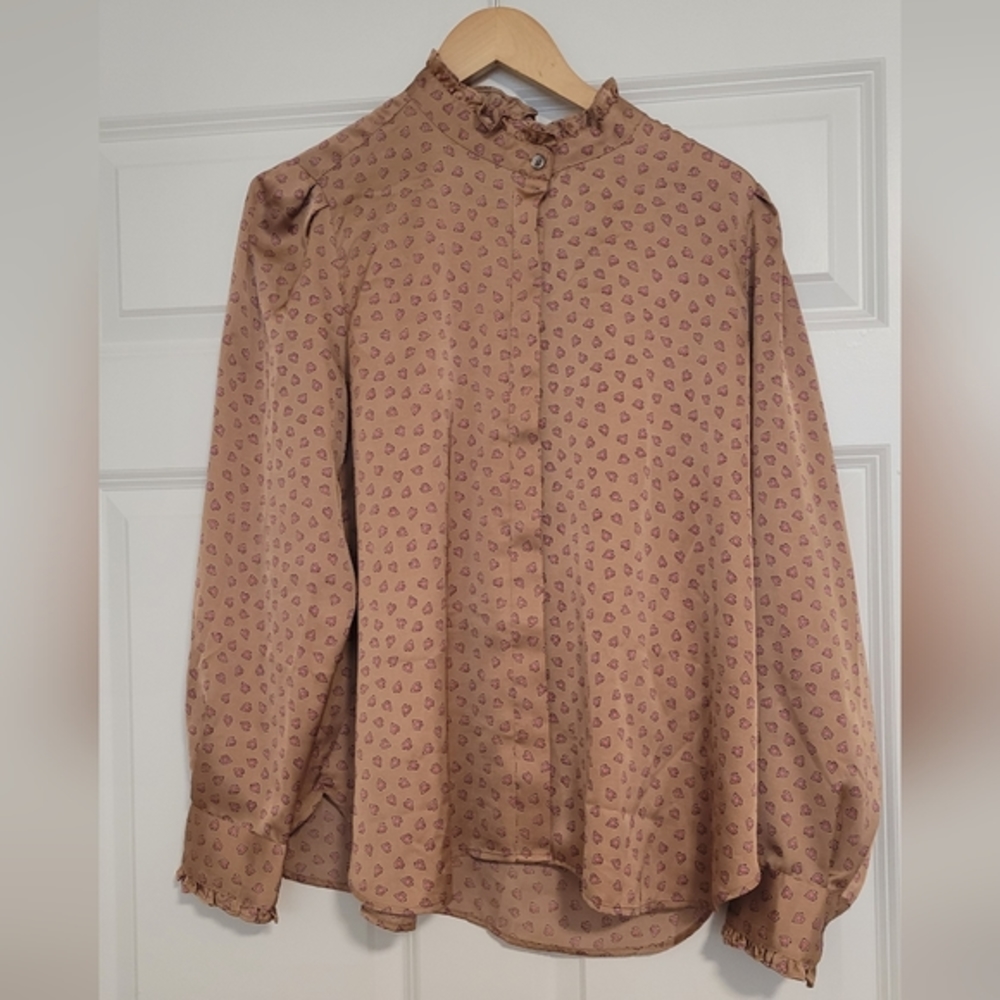 Ann Taylor Blouse‎ Size L warn one excellent condition.